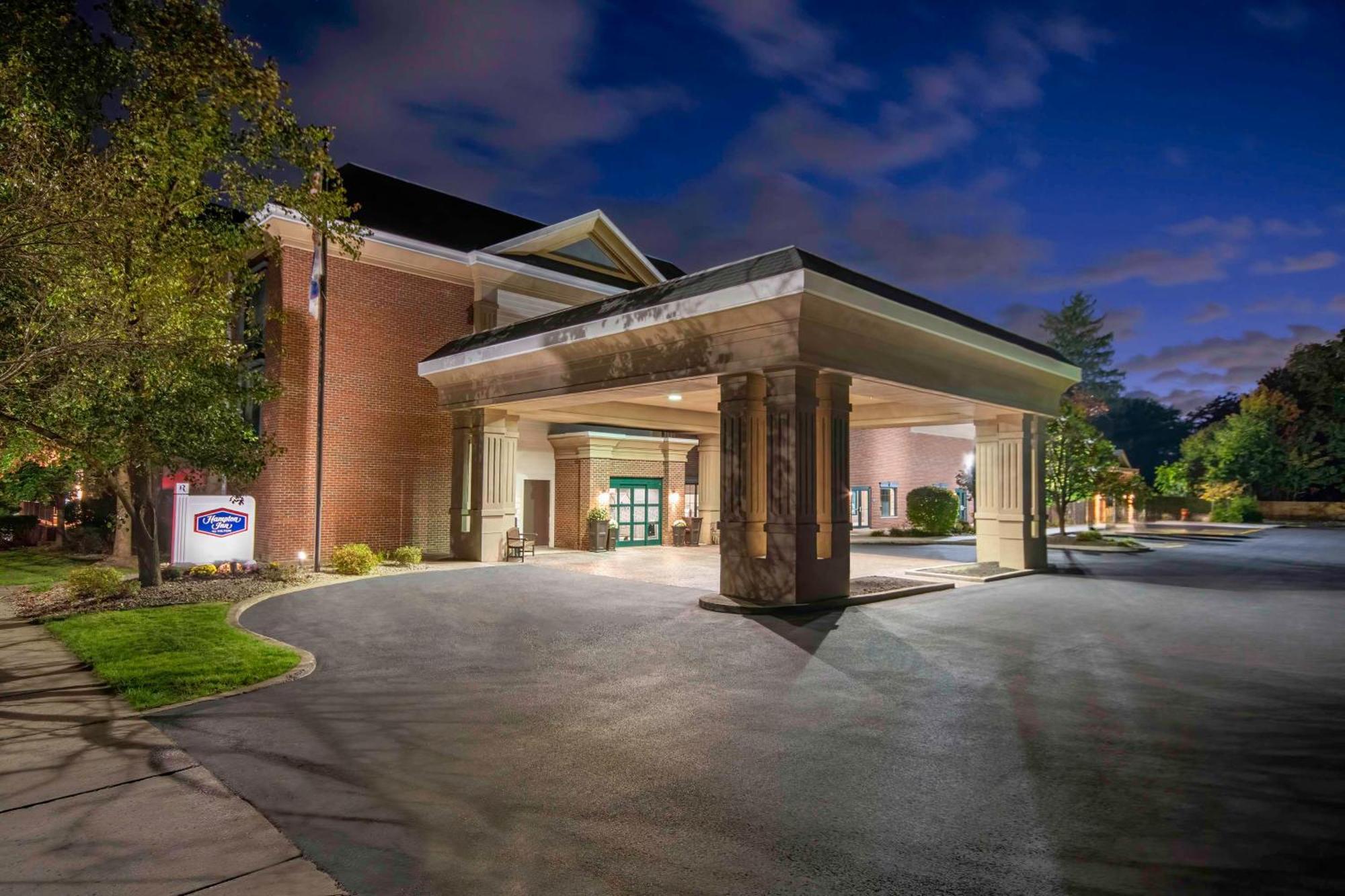 Hampton Inn East Aurora Exterior foto